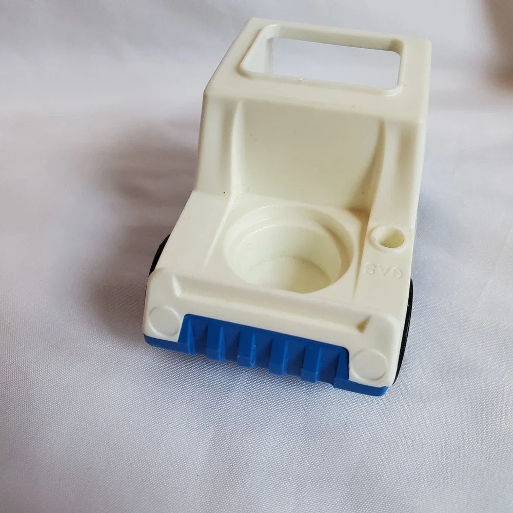 Vintage 1986 Fisher Price Mail Main Street Truck‎ Little People Toy Car Jeep Old